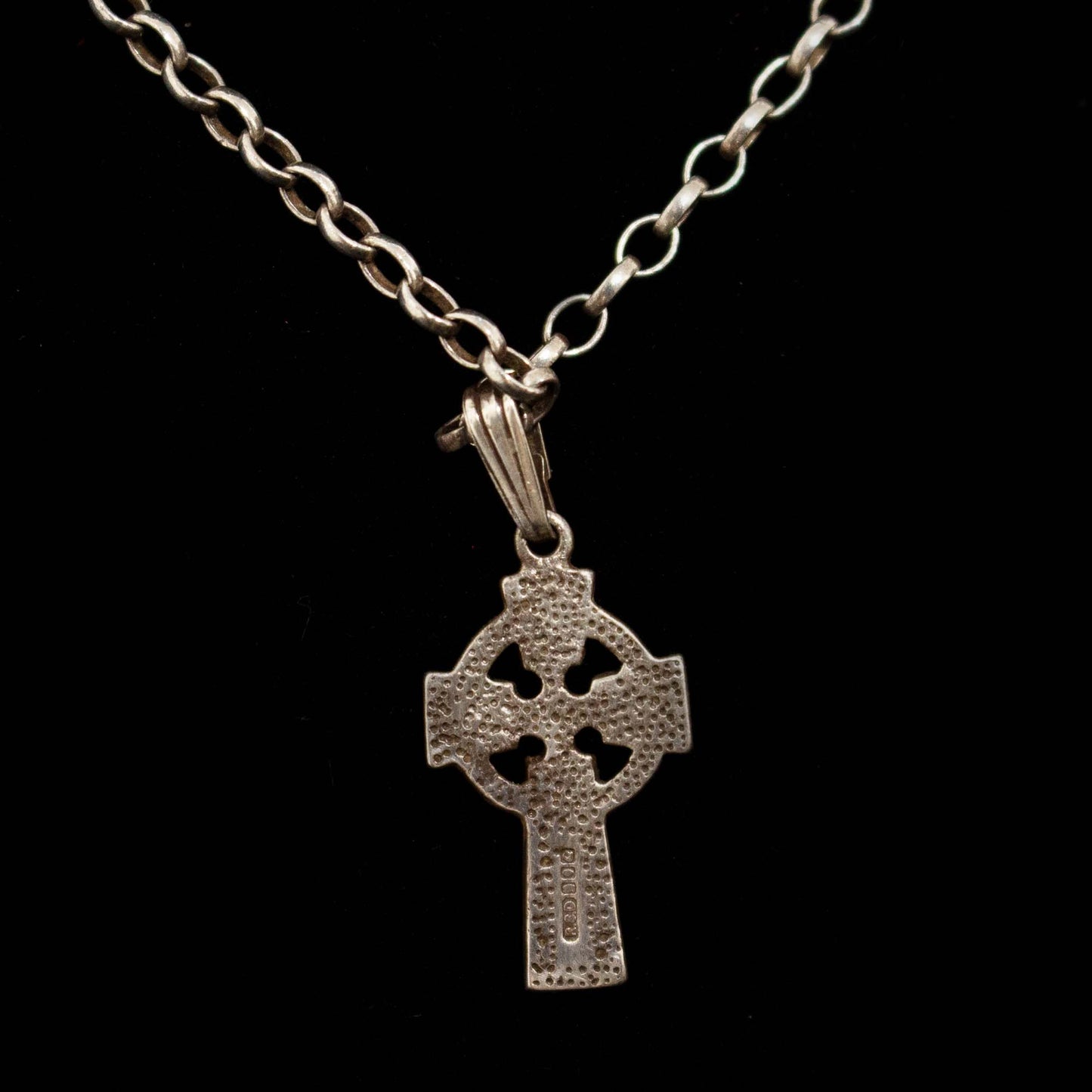 .925 Sterling Silver Cross Pendant & Chain Necklace 10g