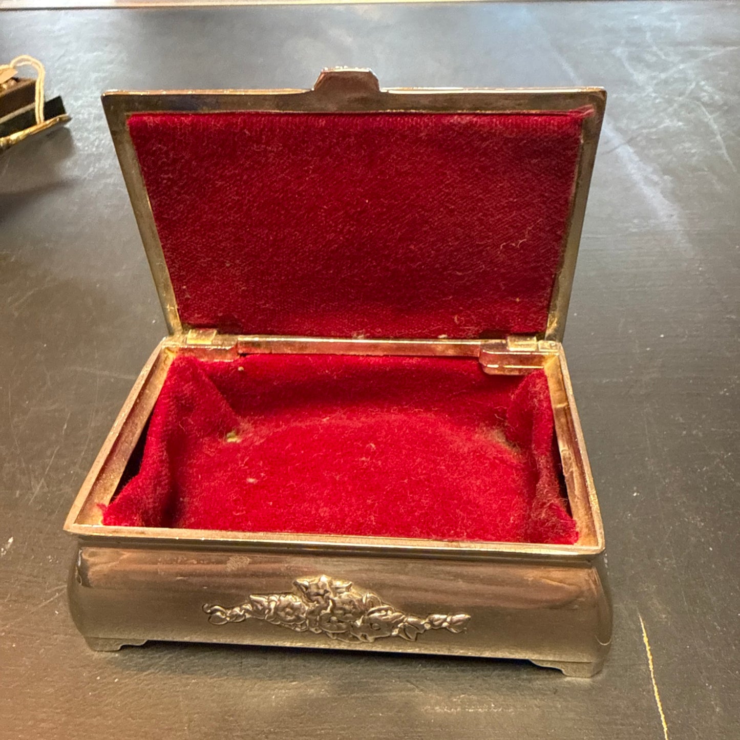 Sliver Coloured Trinket Box