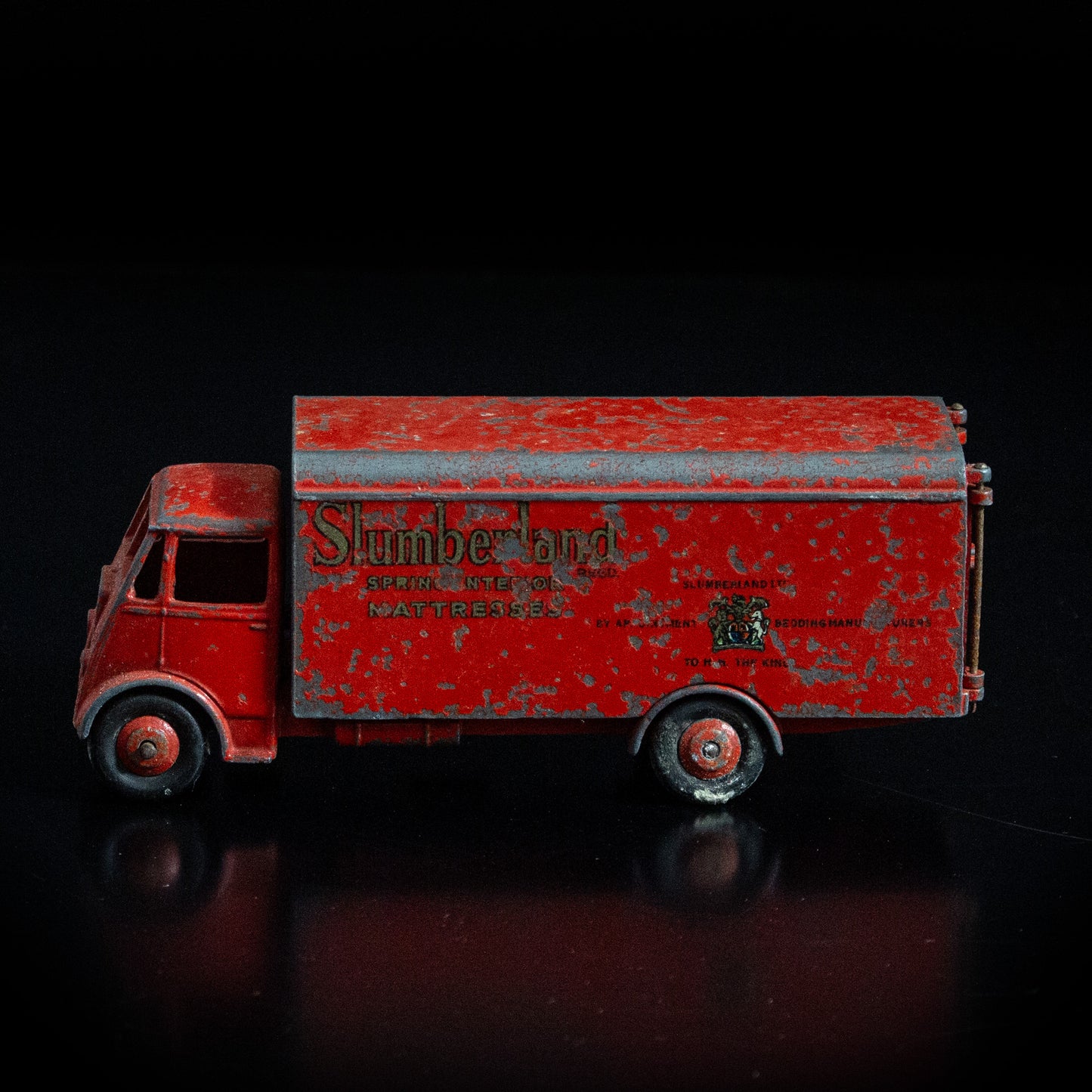Vintage Dinky Toys Guy Slumberland Van