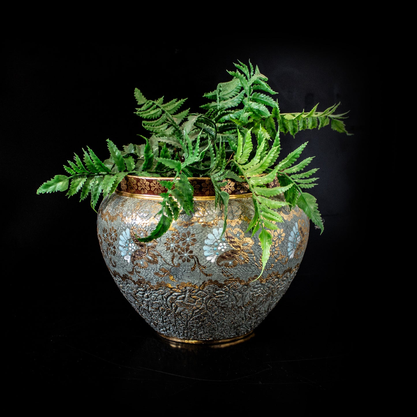Vintage Royal Doulton Vase / Pot